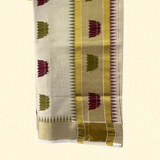 Balaramapuram Kasavu Saree – Golden Border with Maroon & Green Lotus Motifs (with Blouse Piece)